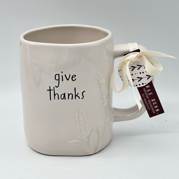 Rae Dunn ‘give thanks’ Ceramic Coffee/Tea Mug - Picture 1 of 5